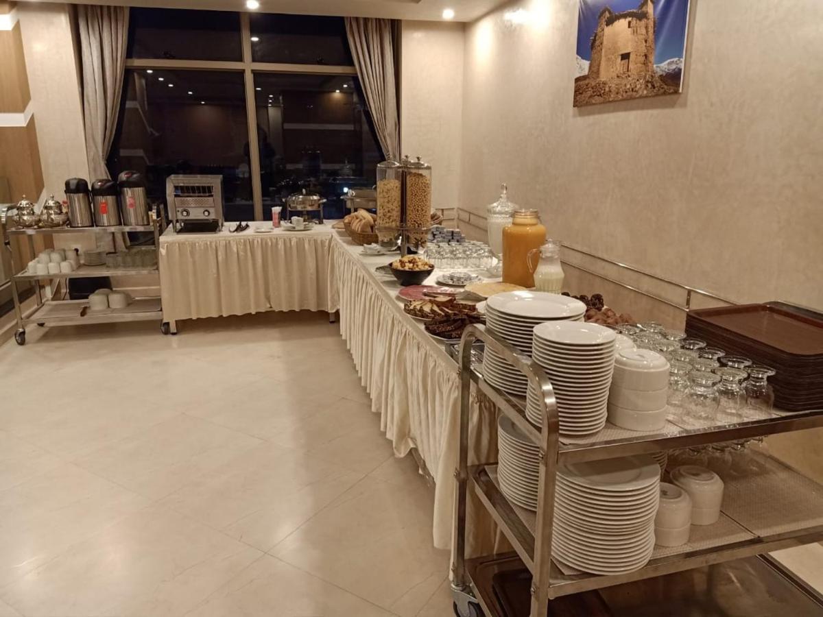 Hotel Makarim Tétouan Extérieur photo