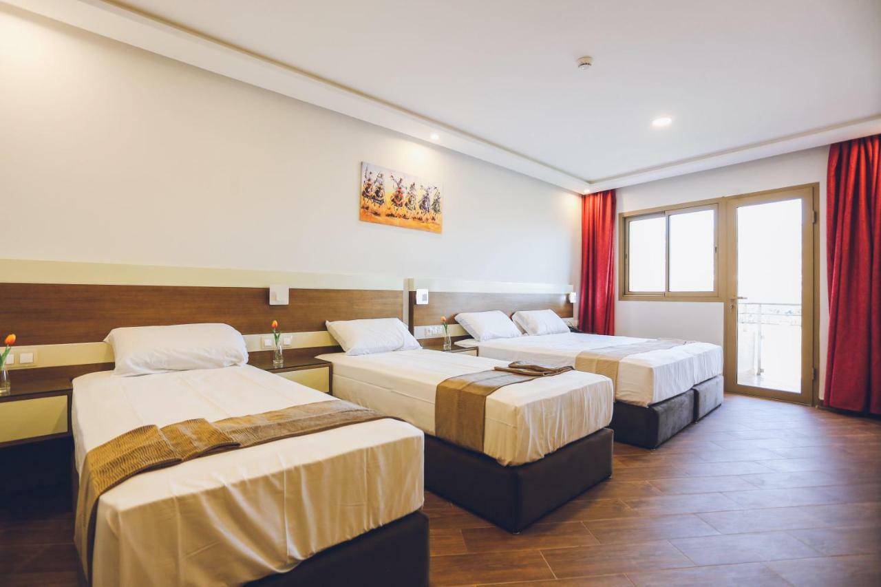 Hotel Makarim Tétouan Extérieur photo