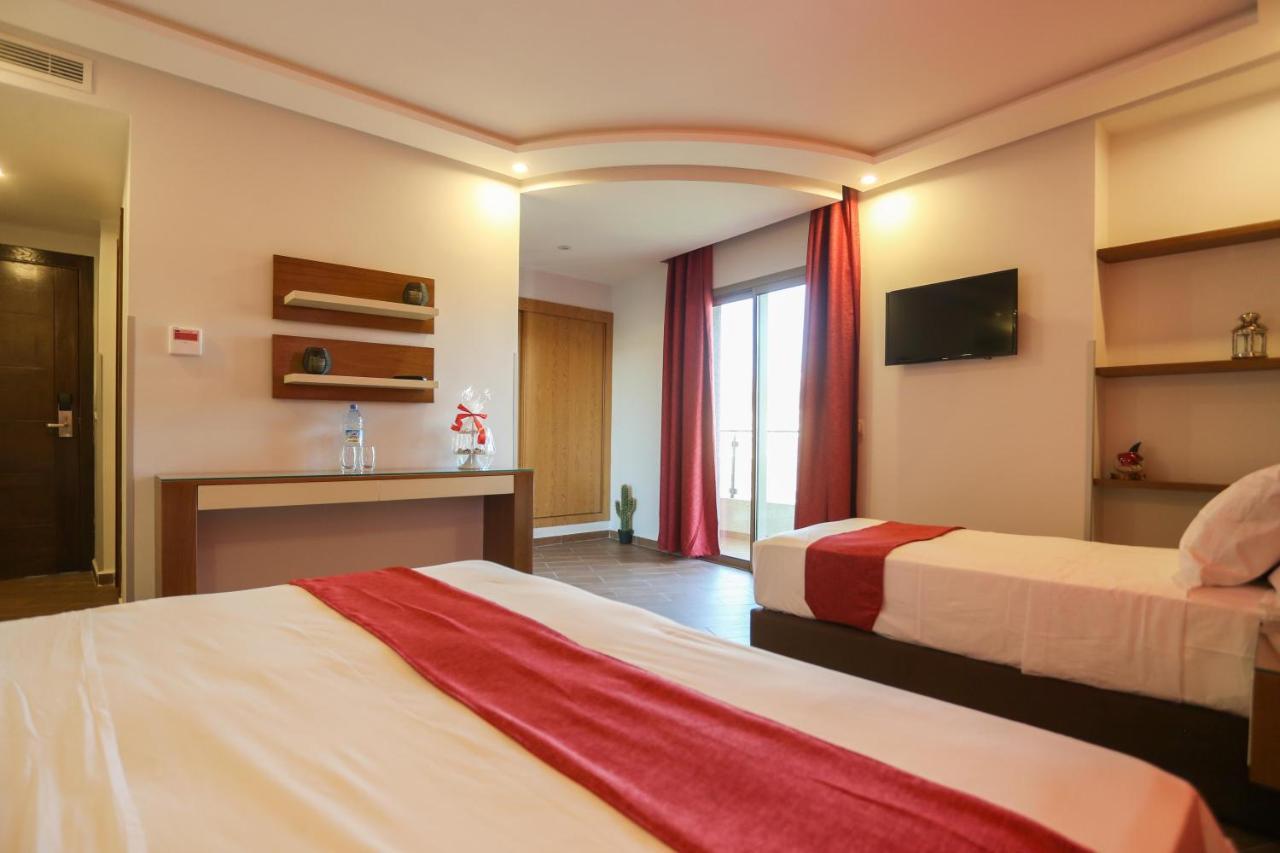Hotel Makarim Tétouan Extérieur photo